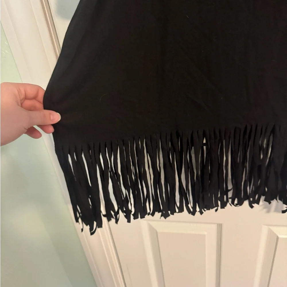 Black Fringe T-Shirt - Picture 2 of 2